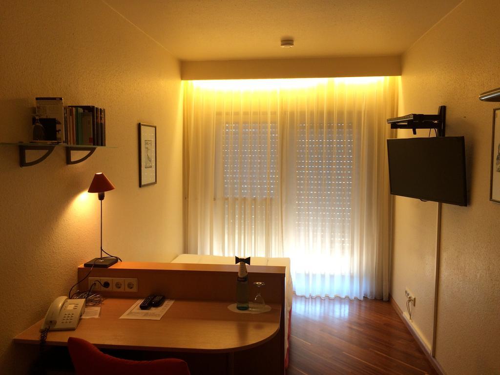 Hotel Am Rathaus Freiburg im Breisgau Ngoại thất bức ảnh