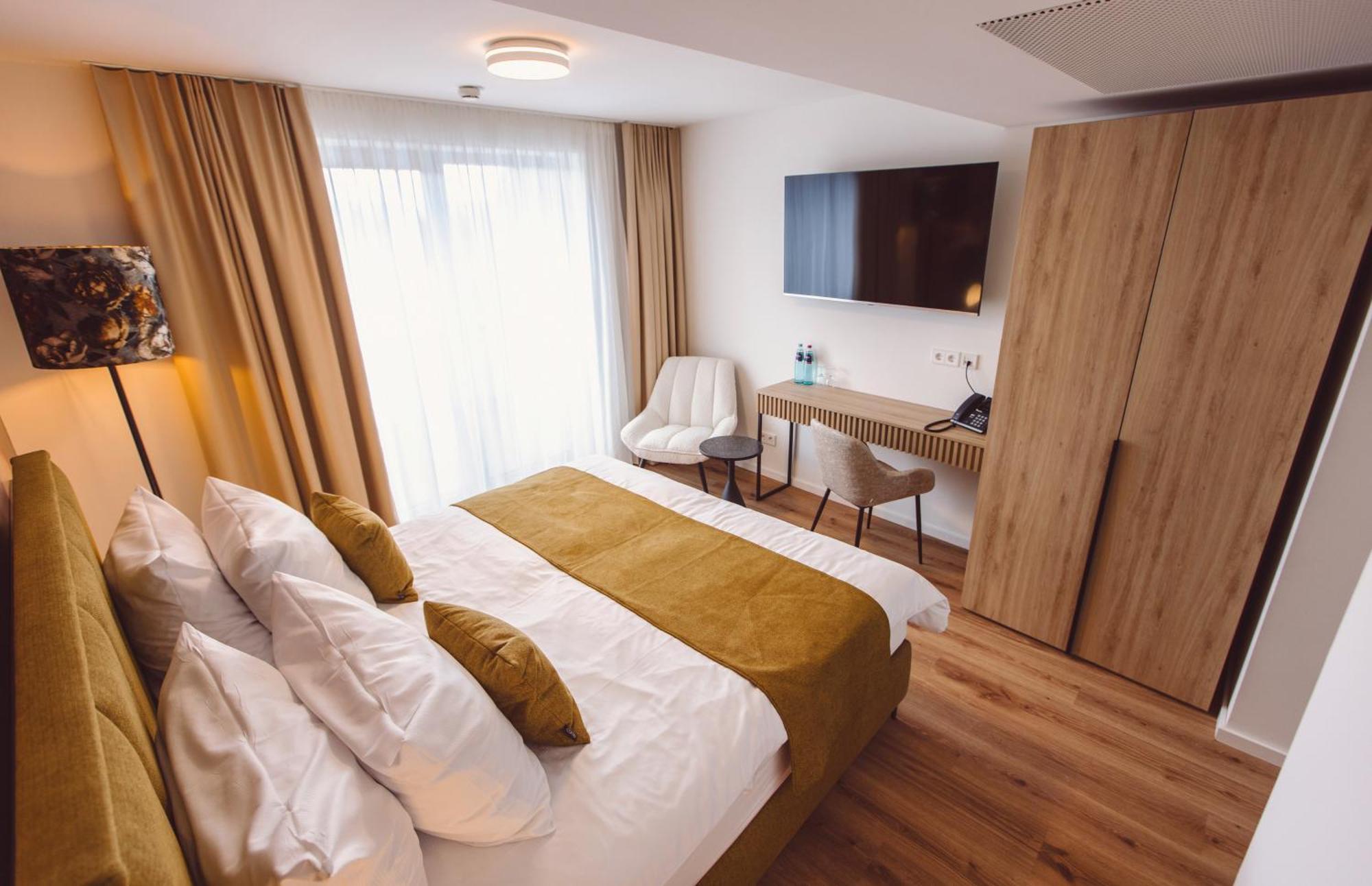 Hotel Am Rathaus Freiburg im Breisgau Ngoại thất bức ảnh