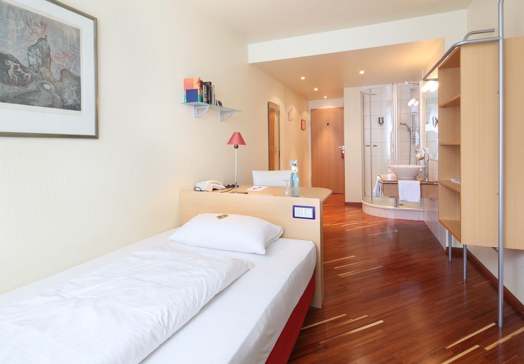 Hotel Am Rathaus Freiburg im Breisgau Phòng bức ảnh